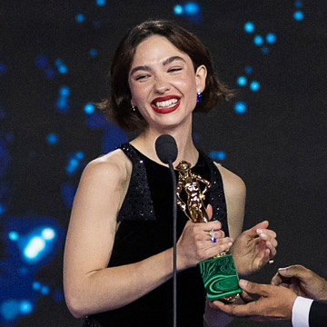 MIGLIORE ATTRICE NON PROTAGONISTA | Matilda DE ANGELIS   | per il film FUORI 